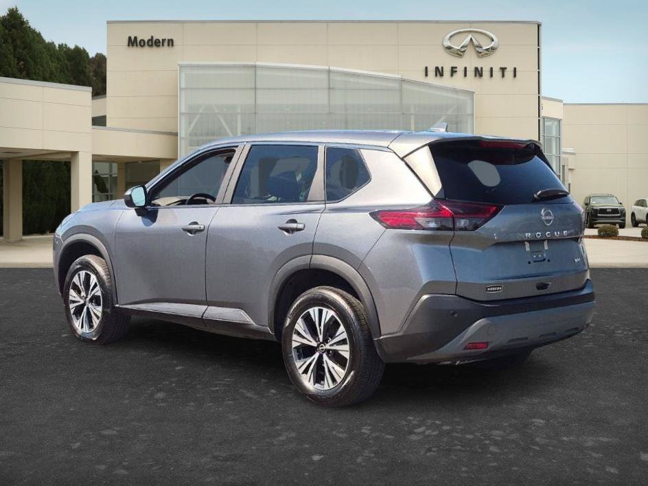 Used 2023 Gun Metallic Nissan SV image 3