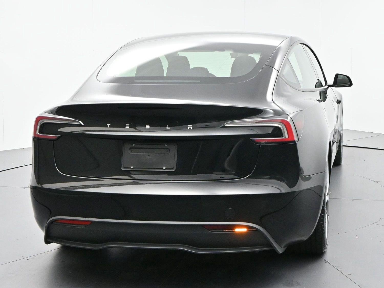 Used 2024 Black Tesla RWD *Ltd Avail* image 6