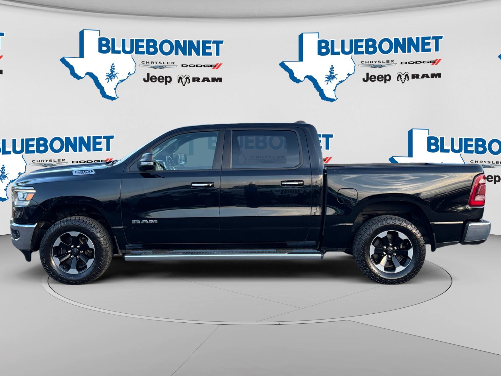 Used 2020 Diamond Black Crystal Pearlcoat Ram Lone Star image 8