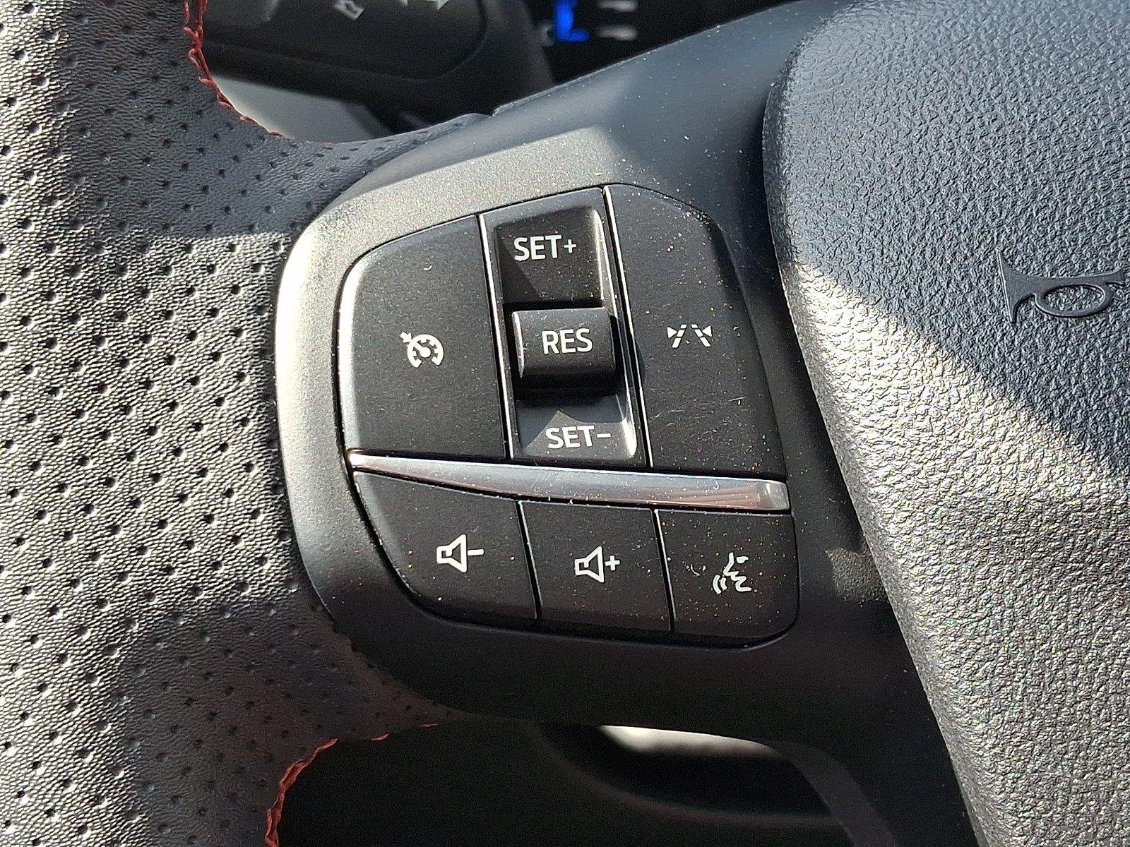 Used 2023 Star White Ford ST-Line image 23