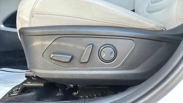 Used 2023 White Hyundai Limited image 15