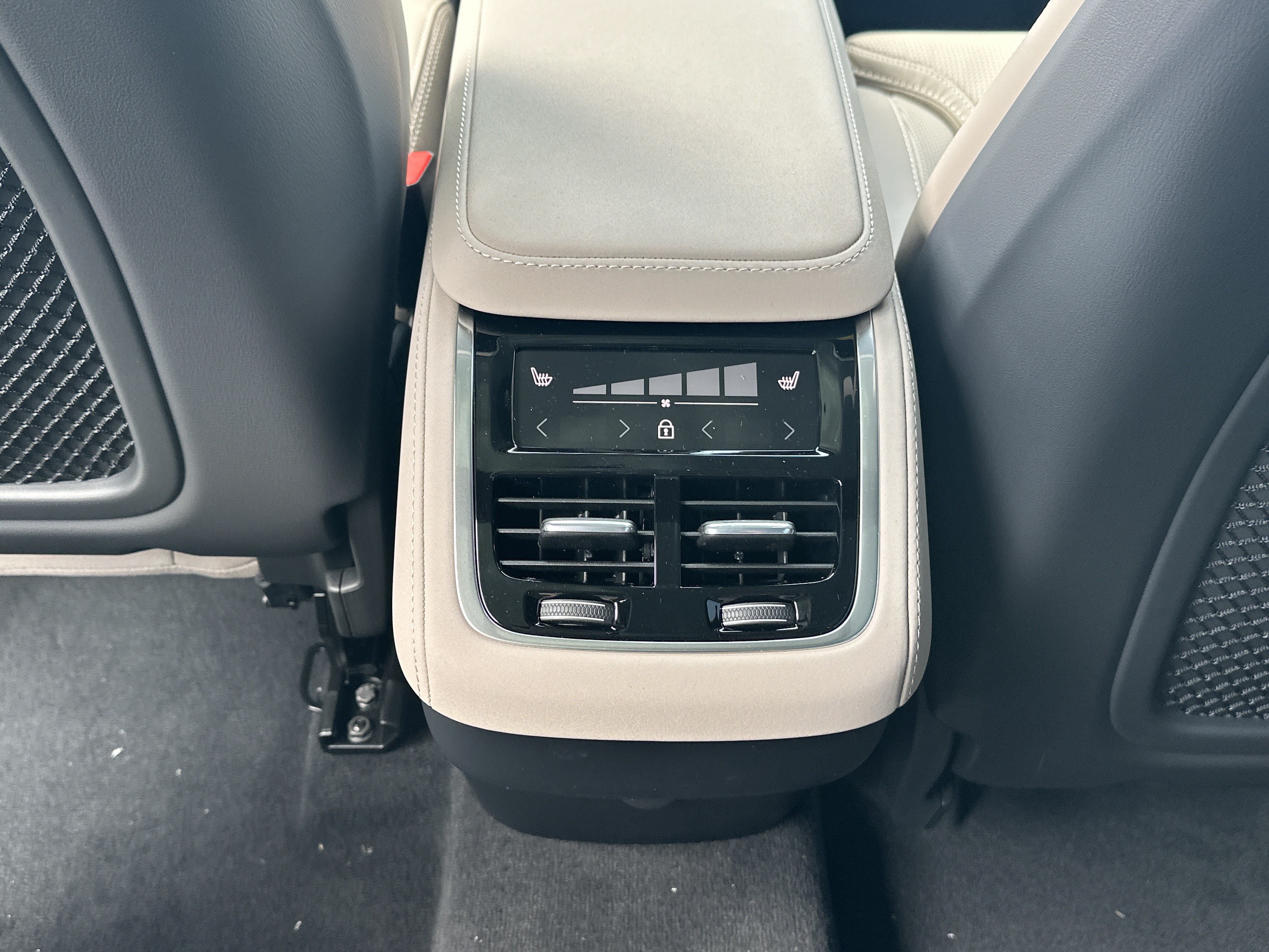 New 2026  Volvo Ultra image 14