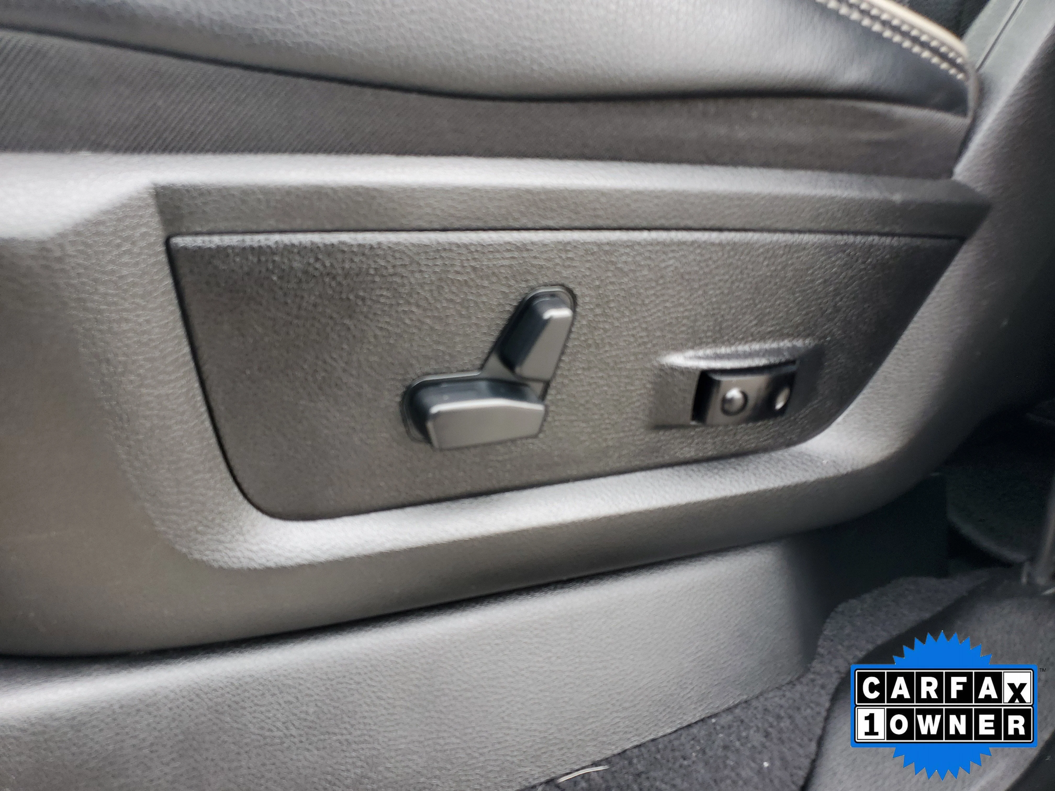 Certified Used 2019 Black Ram Laramie image 15