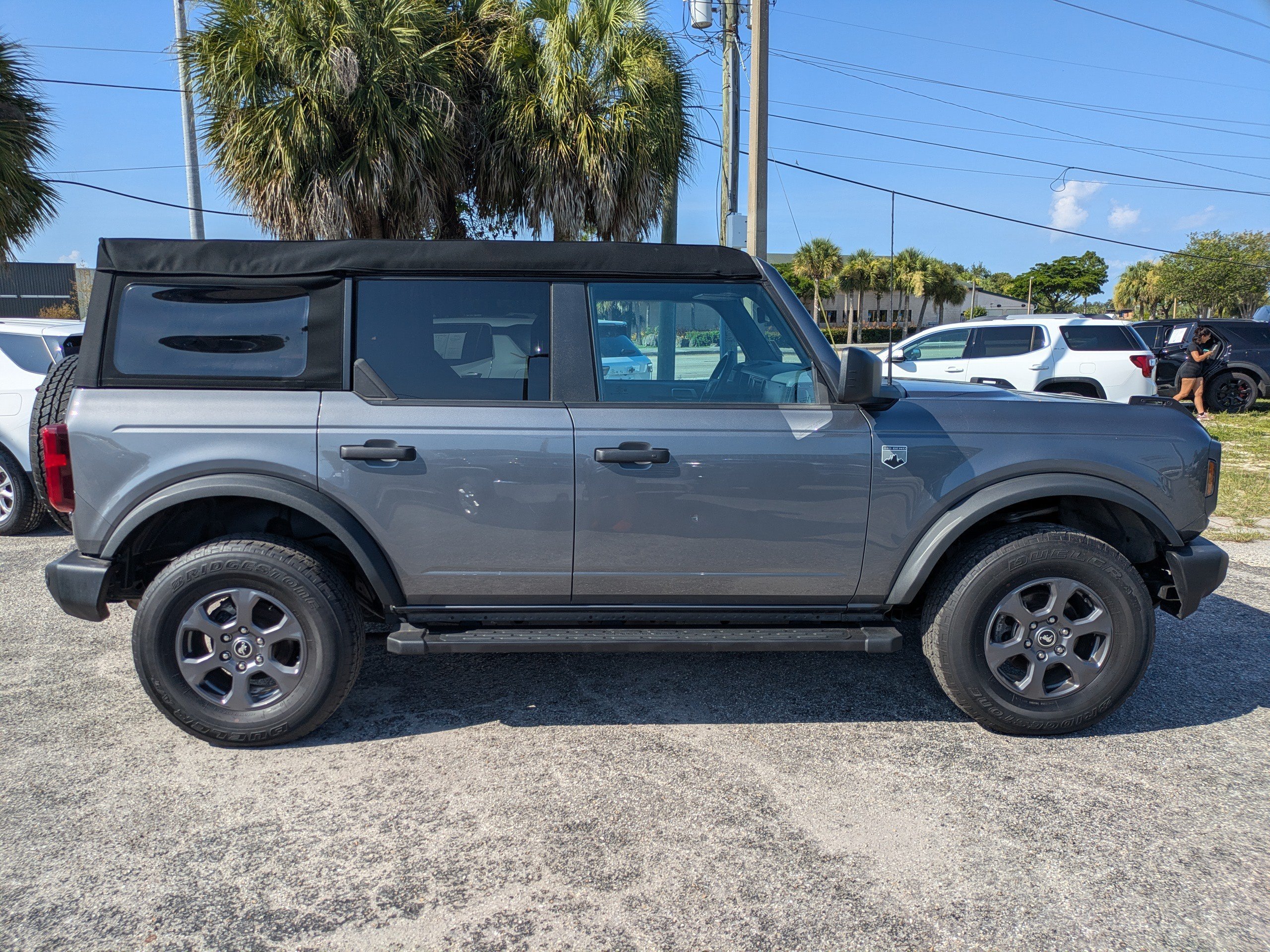 Used 2023 Gray Ford Base image 3