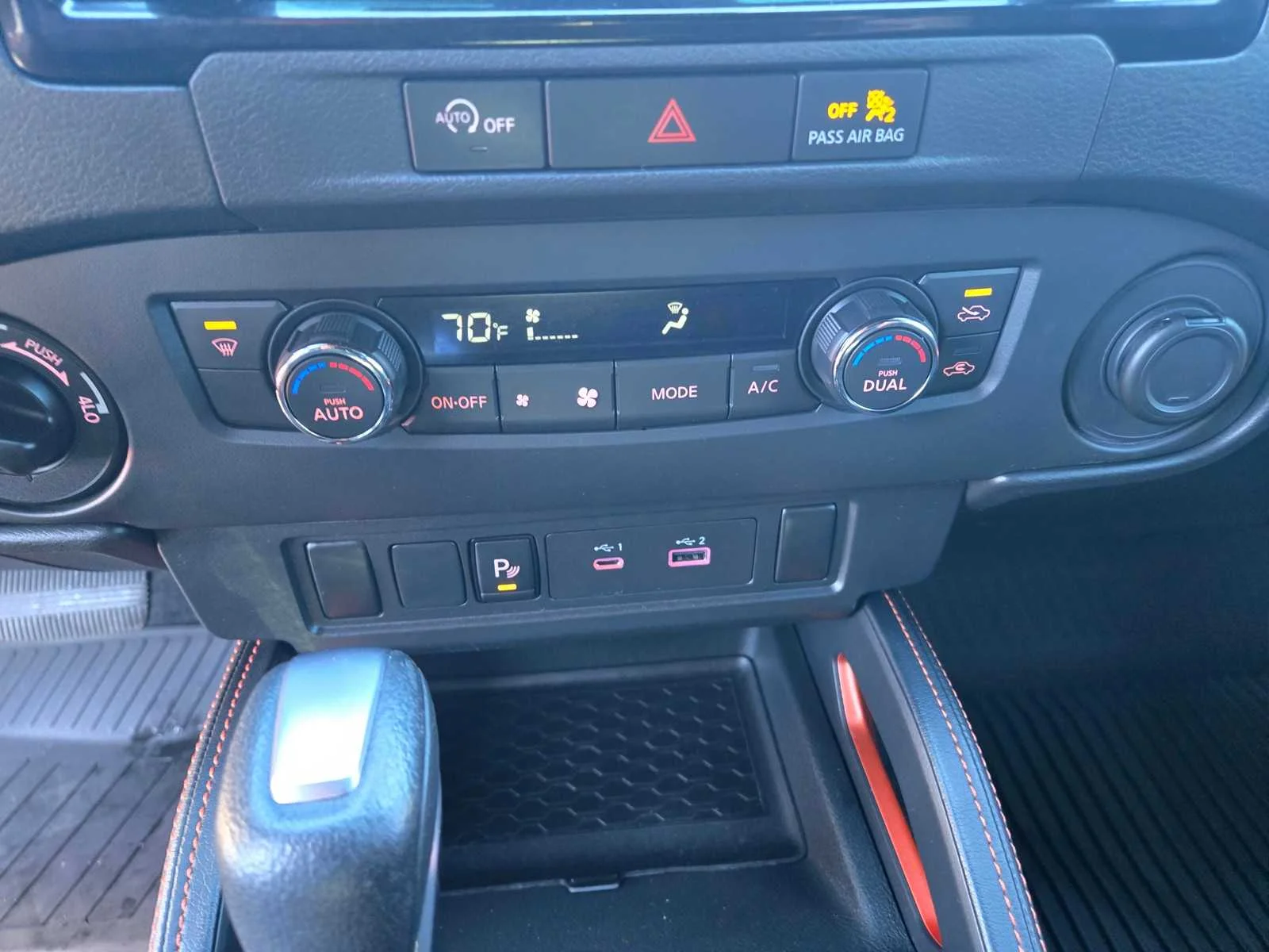 Used 2023  Nissan PRO-4X image 17