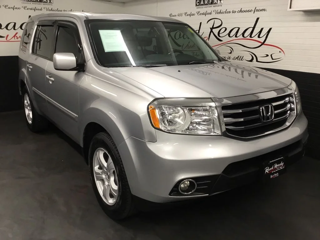 Used 2013 Silver Honda EX-L image 2