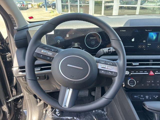 New 2026 Phantom Black Hyundai SEL Premium AWD image 19