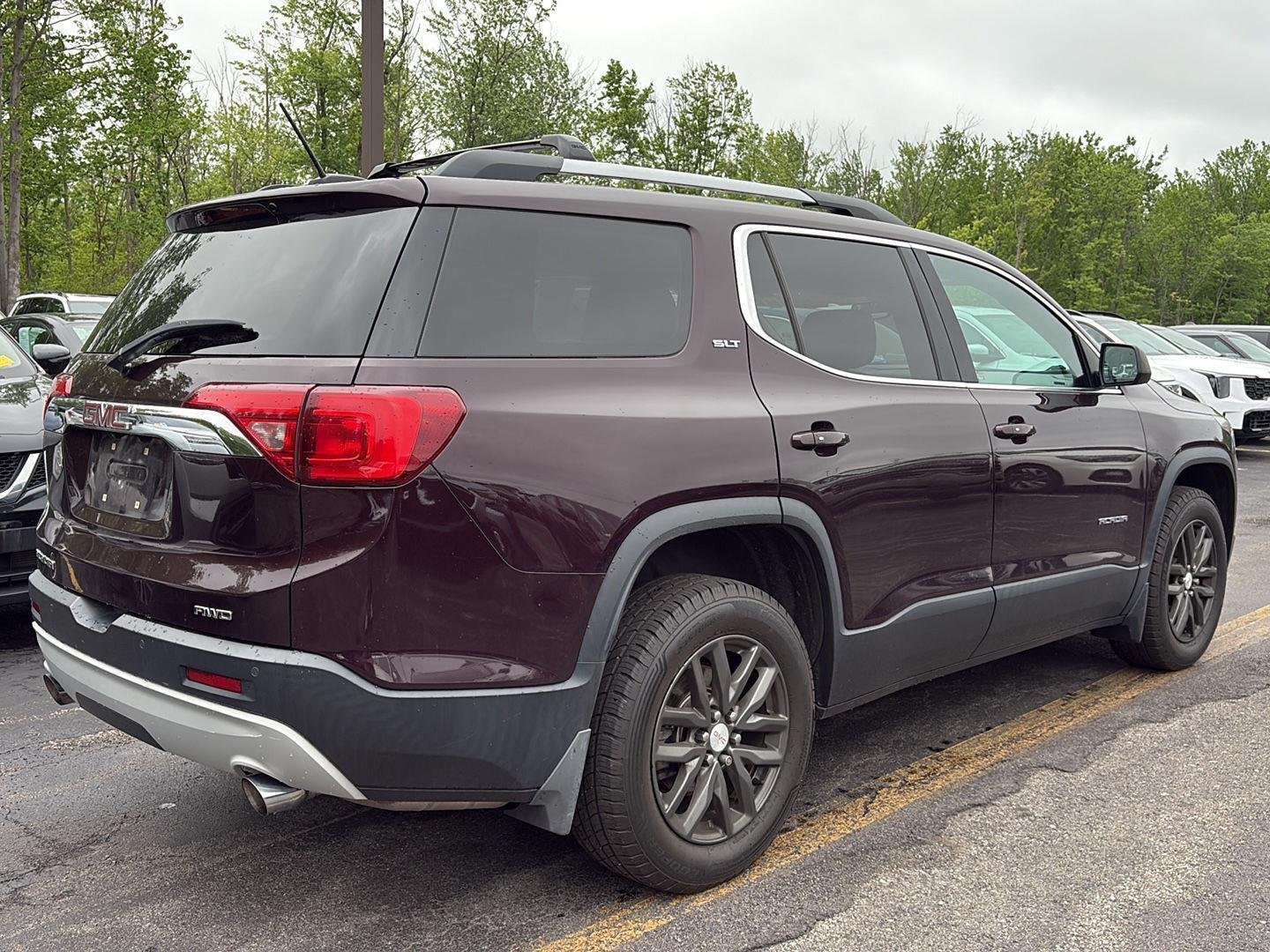 Used 2018 Black Cherry Metallic GMC SLT image 16