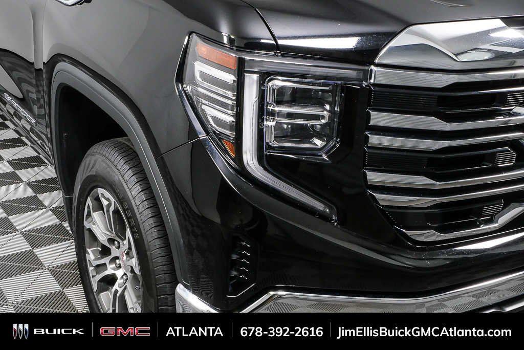 Used 2024 Onyx Black GMC SLT image 32