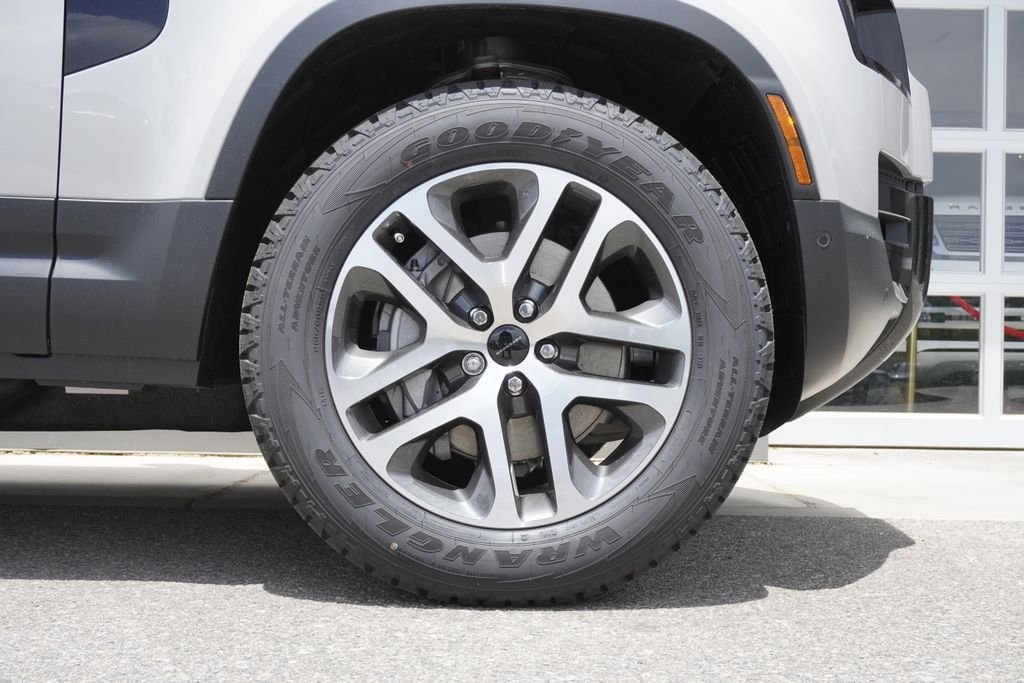 New 2026 Borasco Grey Land Rover S image 33