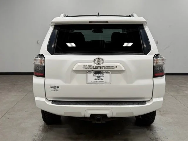 Used 2015 White Toyota SR5 Premium image 10