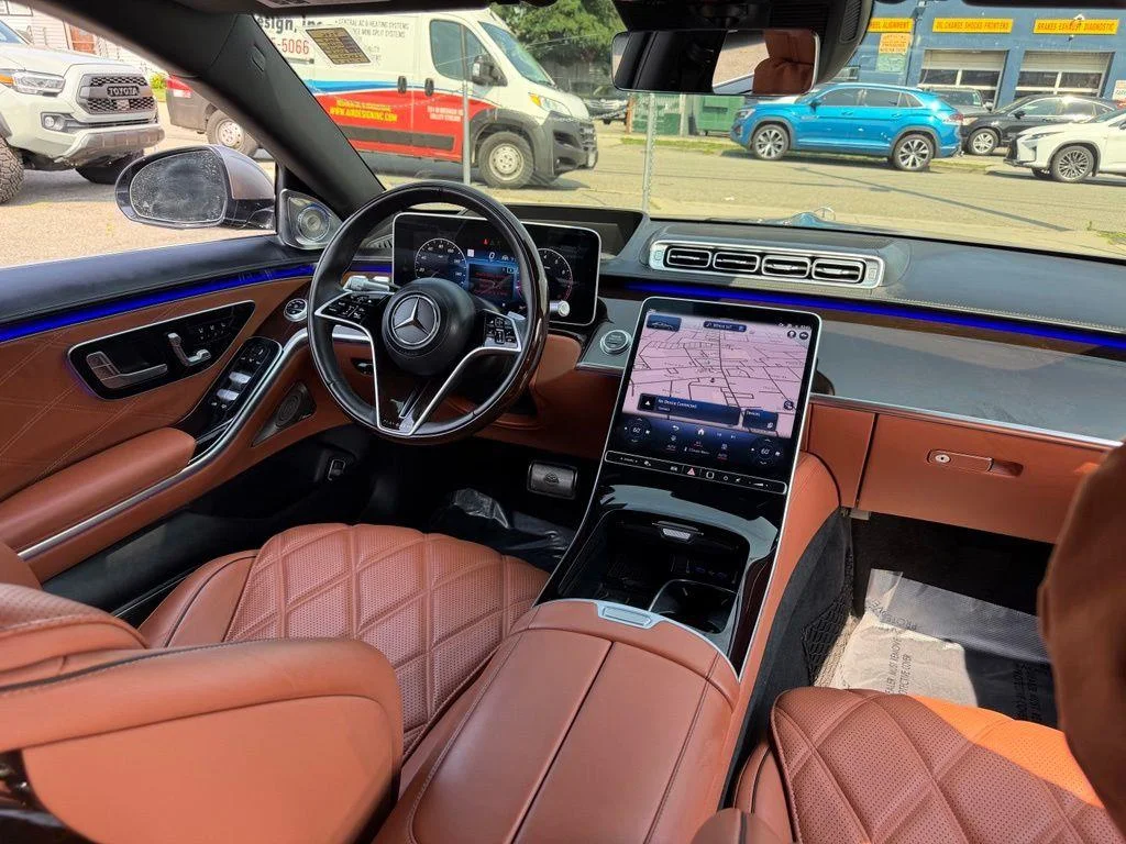 Used 2024 Black Mercedes-Benz Maybach S 580 image 18