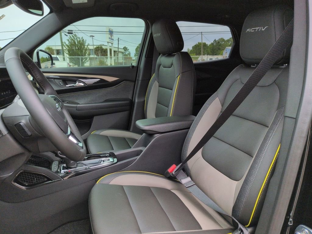 New 2026 Mosaic Black Metallic Chevrolet ACTIV image 13