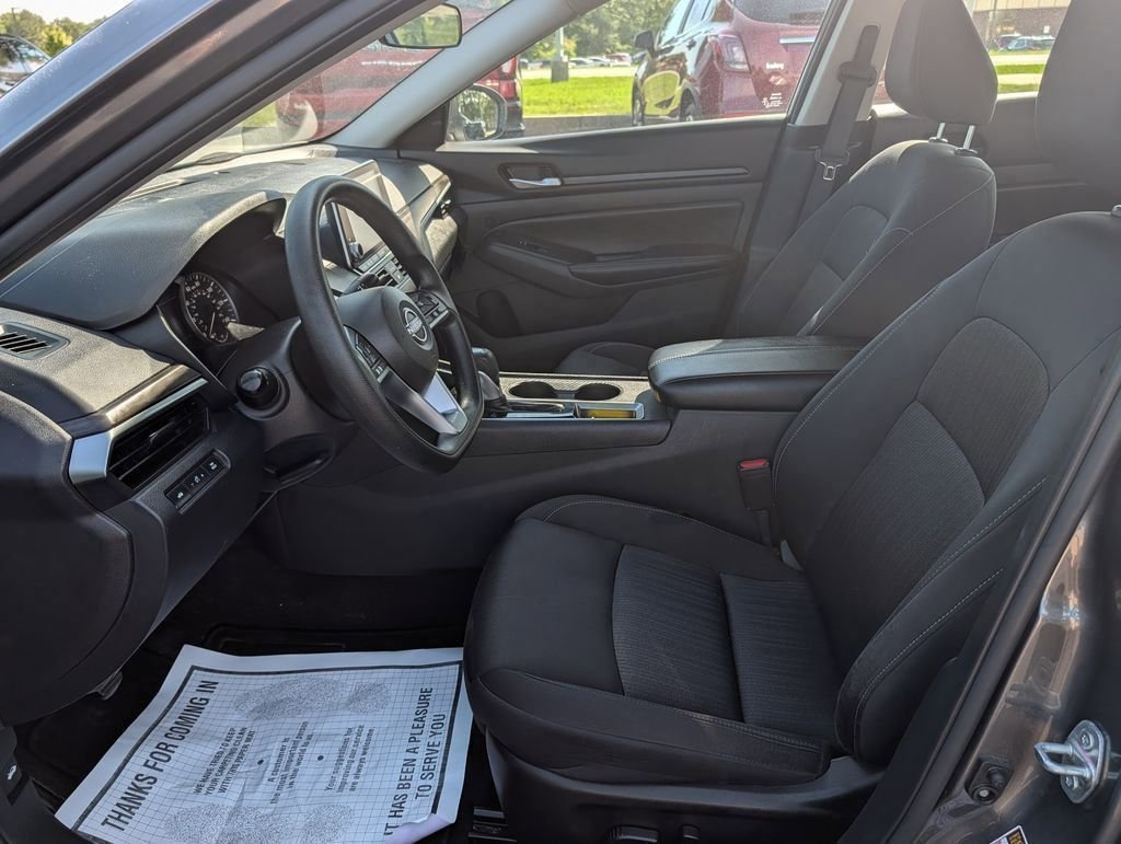 Used 2025 Gray Nissan 2.5 SV image 13
