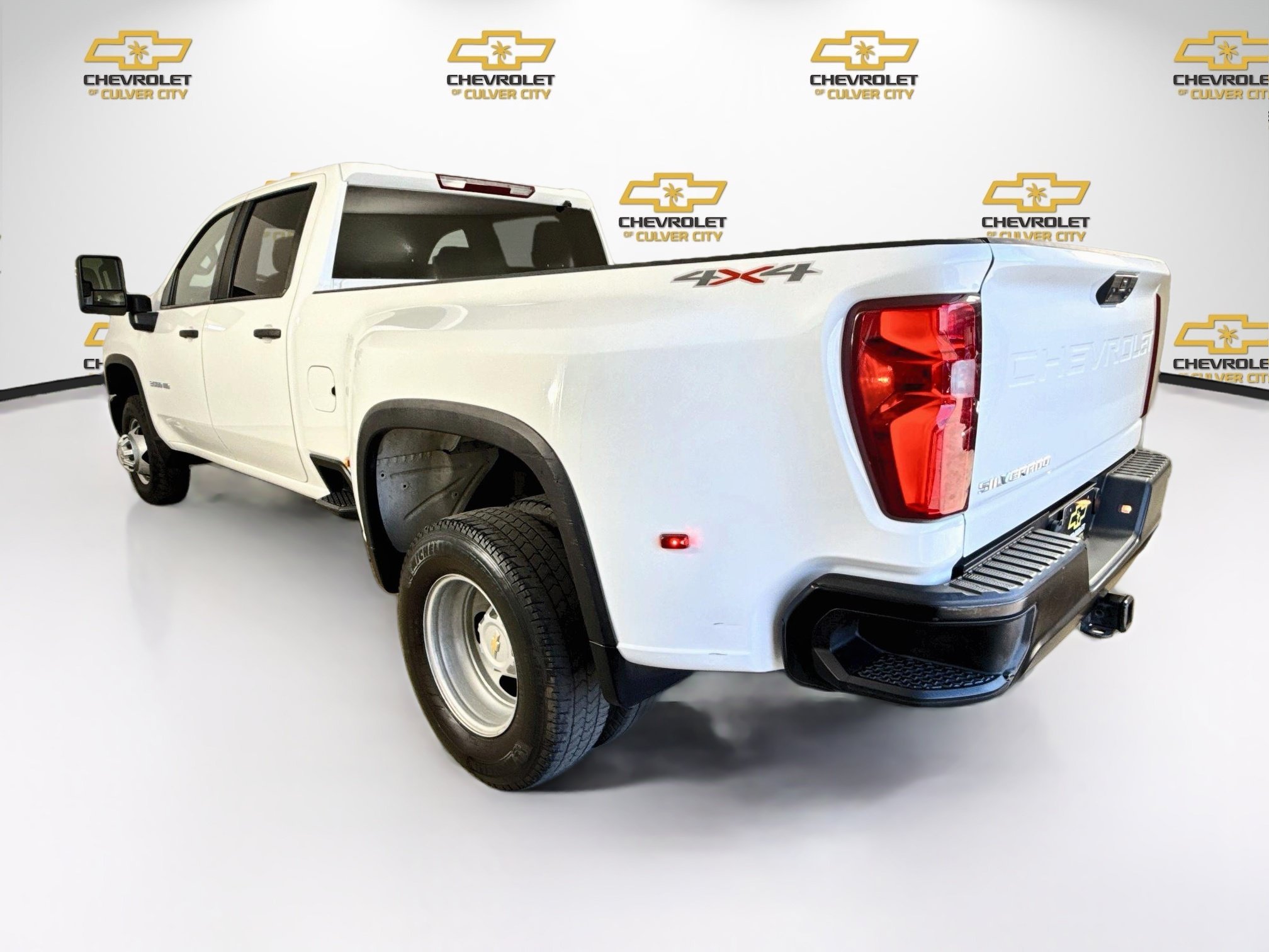 Used 2024 Summit White Chevrolet WT DRW image 6
