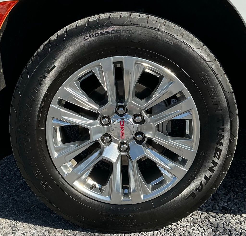 Used 2024 Summit White GMC Denali image 10