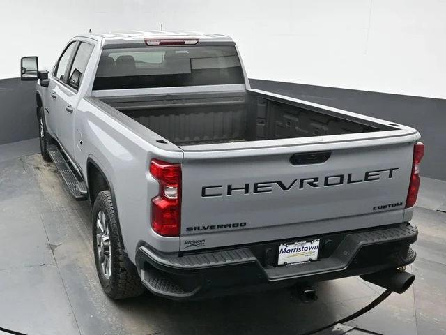 Used 2024 Gray Chevrolet Custom image 30