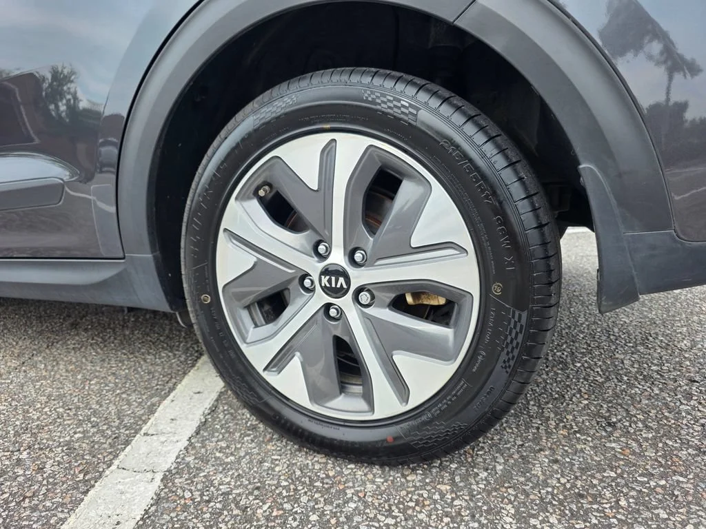 Used 2020 Gray Kia EX image 32