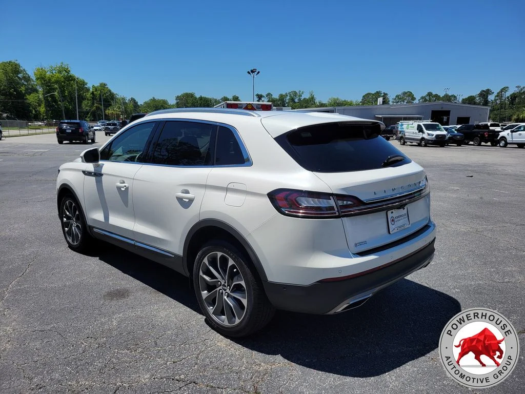 Used 2023 White Lincoln Reserve image 4