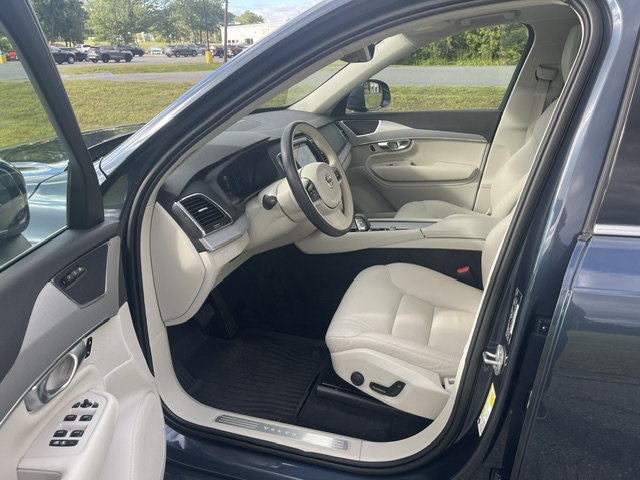 Used 2024 Blue Volvo Core Bright Theme image 16