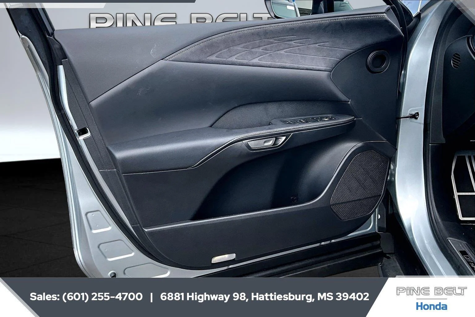 Used 2024 Iridium Lexus RX 350 F SPORT Handling image 17