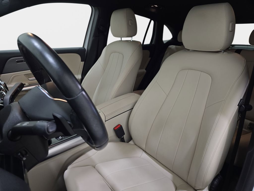 Used 2022  Mercedes-Benz GLA 250 image 18