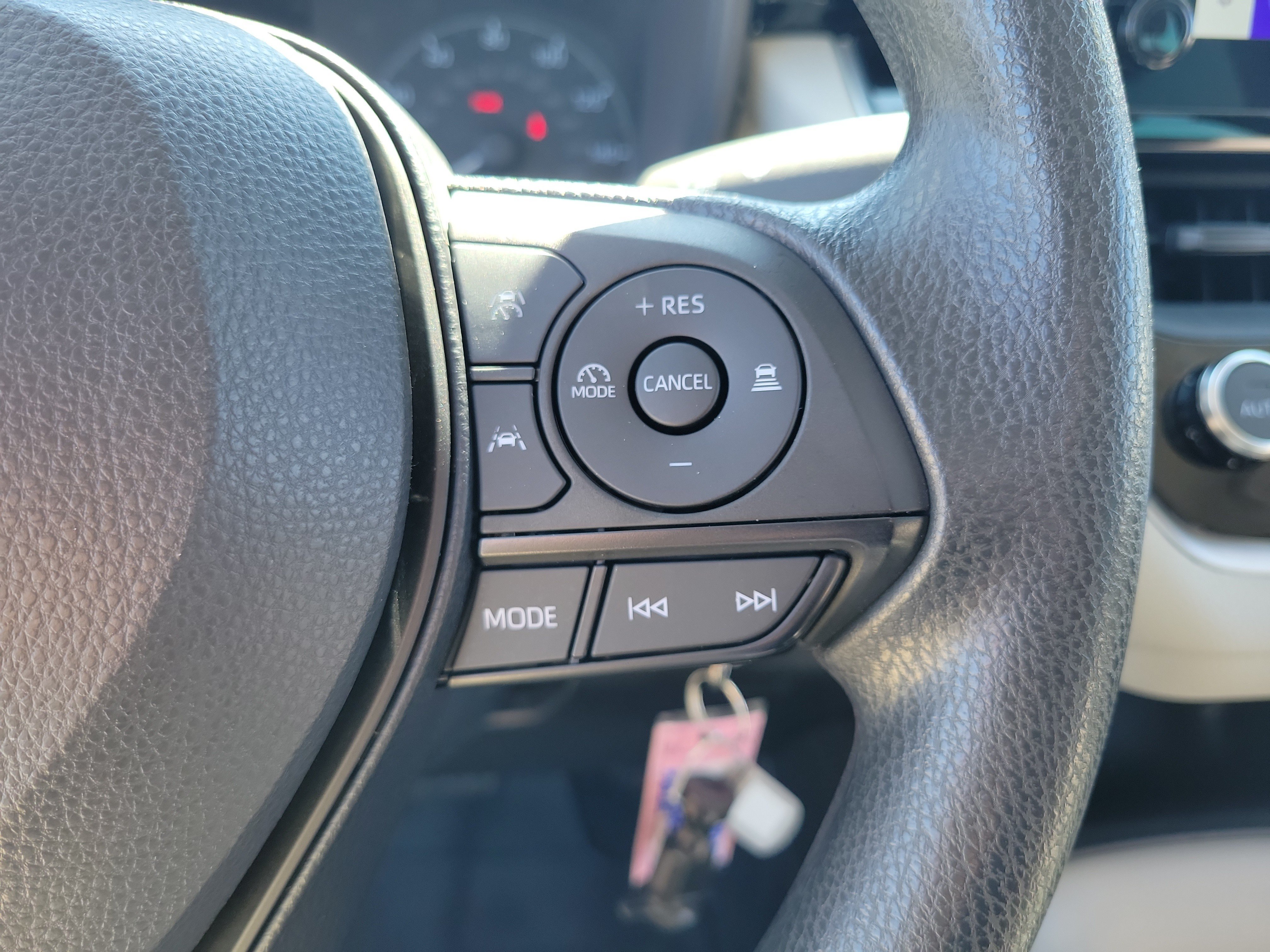 Used 2024 Pearl Toyota LE image 22