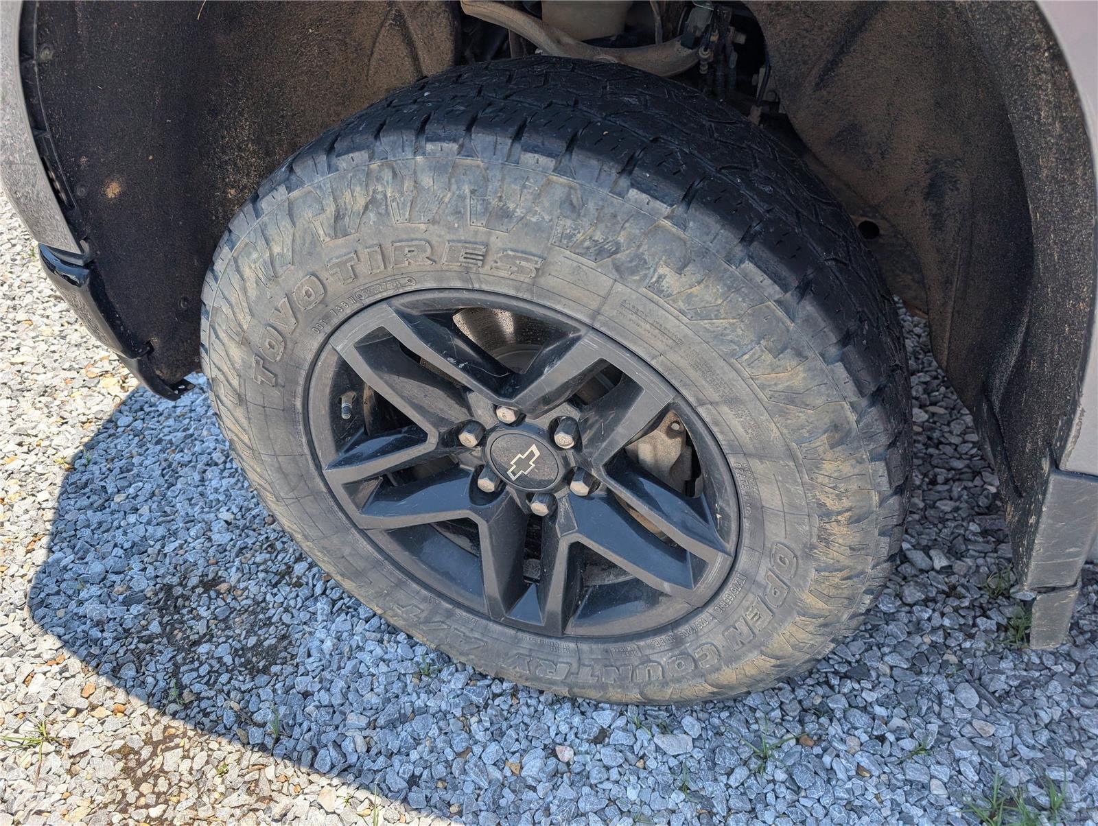 Used 2021 SATIN STEEL METALLIC Chevrolet LT Trail Boss image 36