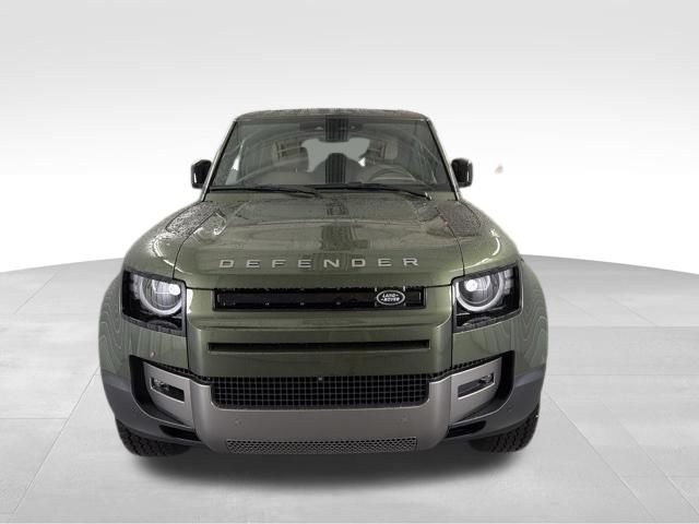New 2026 Woolstone Green Land Rover S image 2