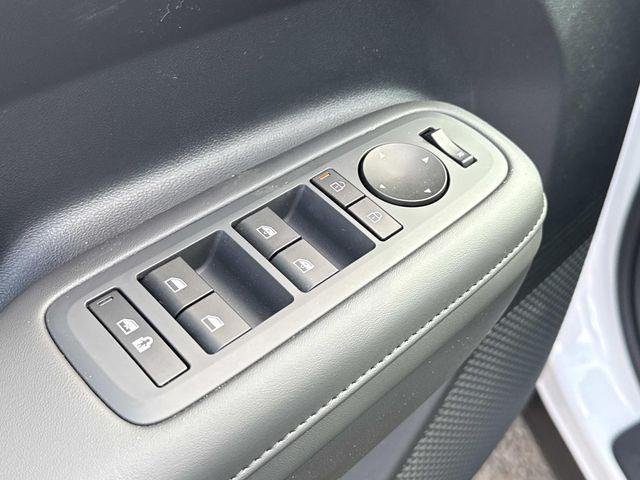 New 2026 White Hyundai SEL AWD image 26