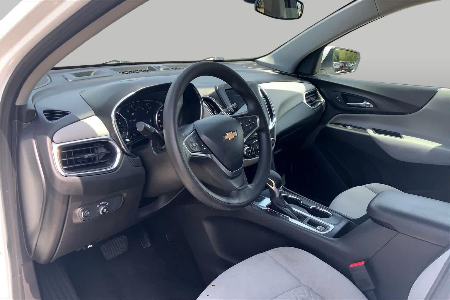 Used 2023 Summit White Chevrolet LT image 17