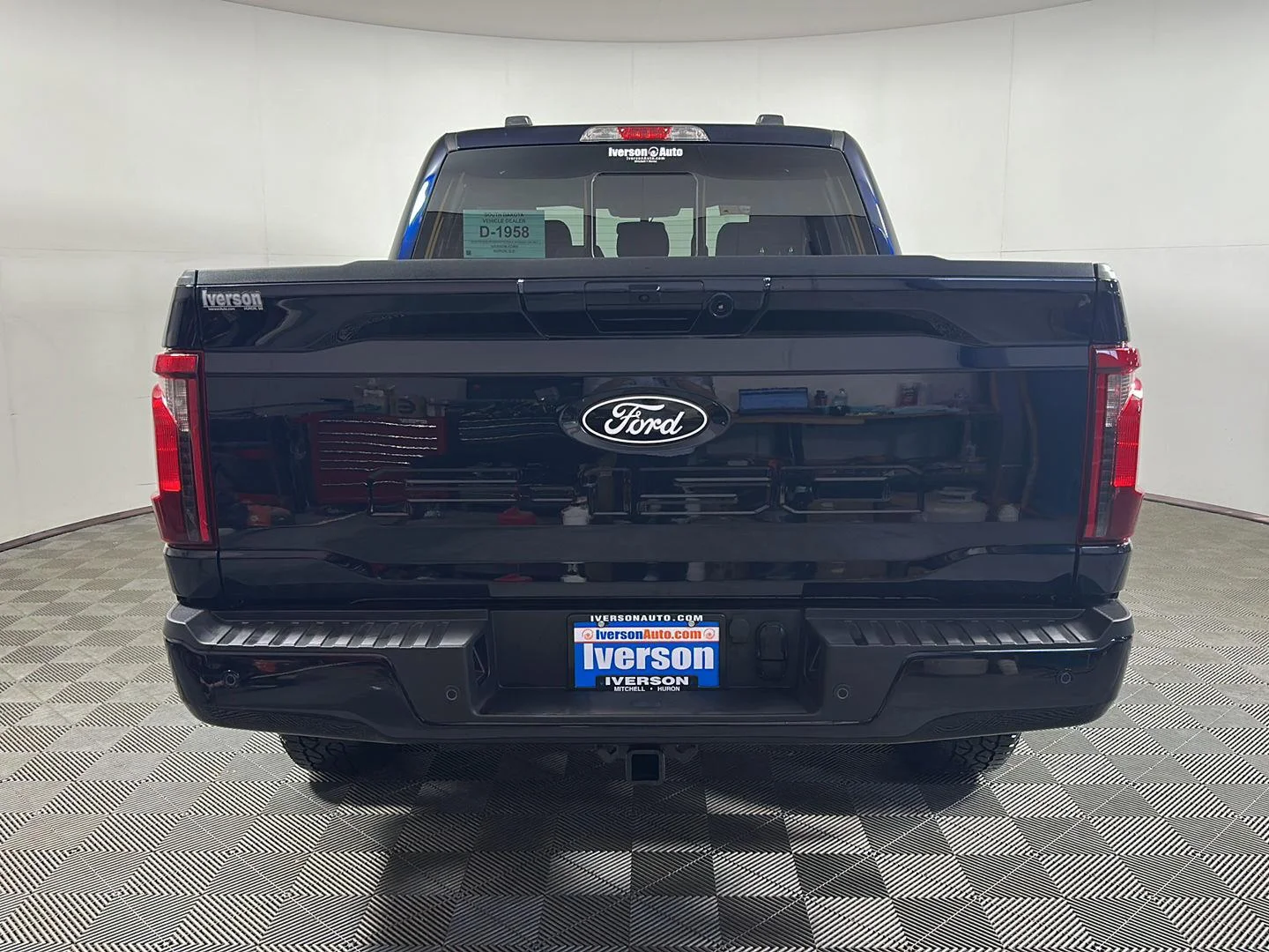 New 2026 Antimatter Blue Metallic Ford XLT image 8