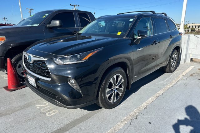 2021 Toyota Highlander Hybrid XLE