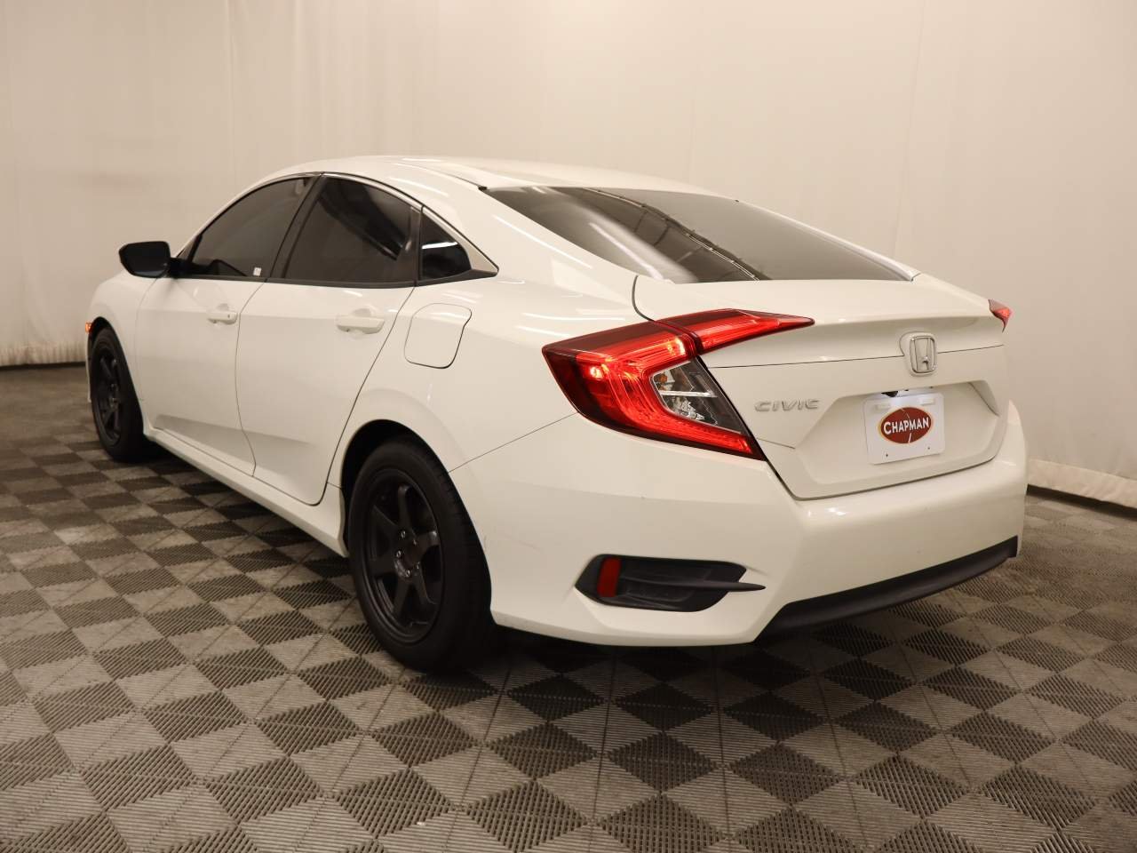 Used 2017 Taffeta White Honda LX image 3