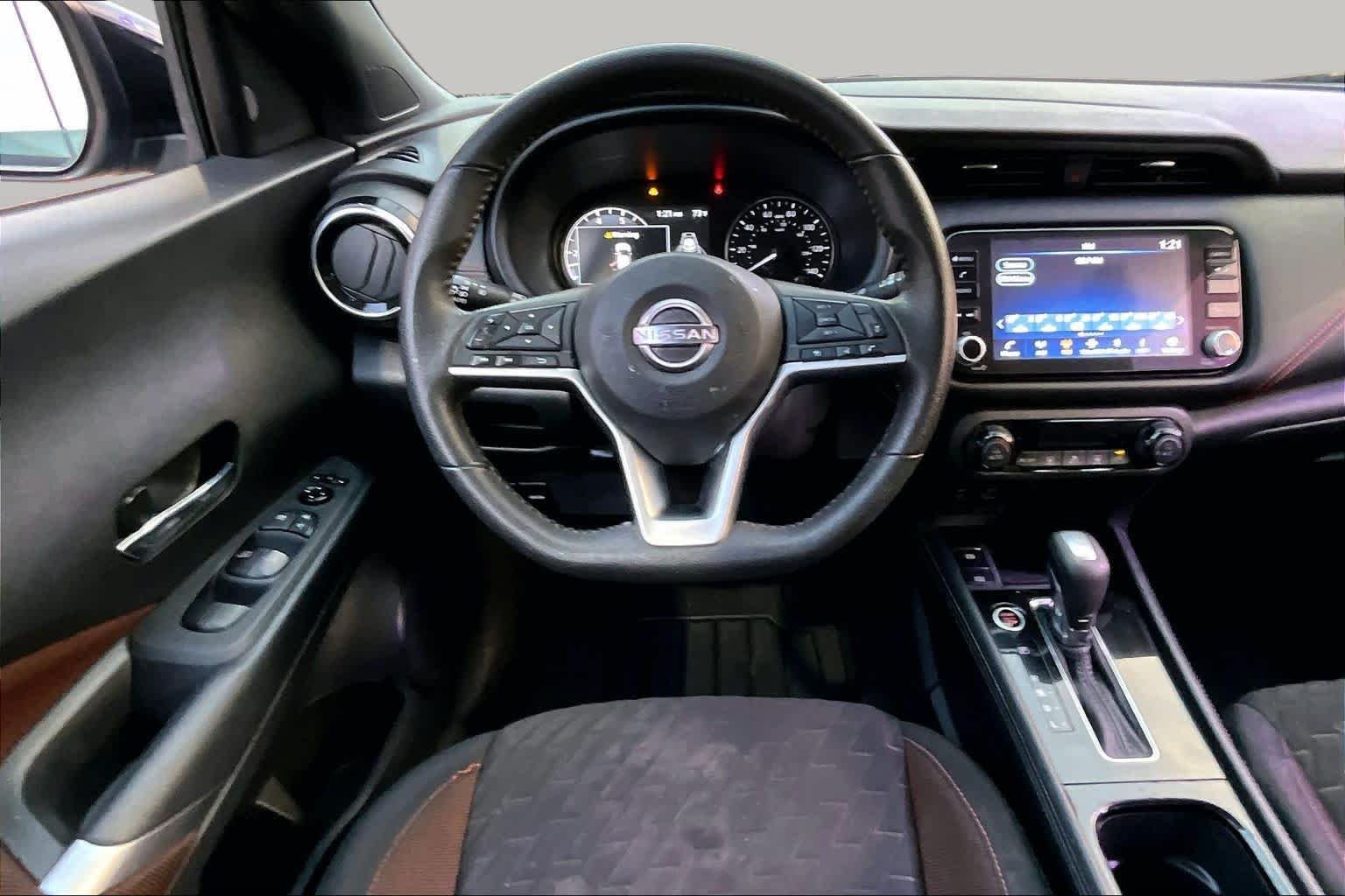 Used 2022 Boulder Gray Pearl Nissan SR image 6