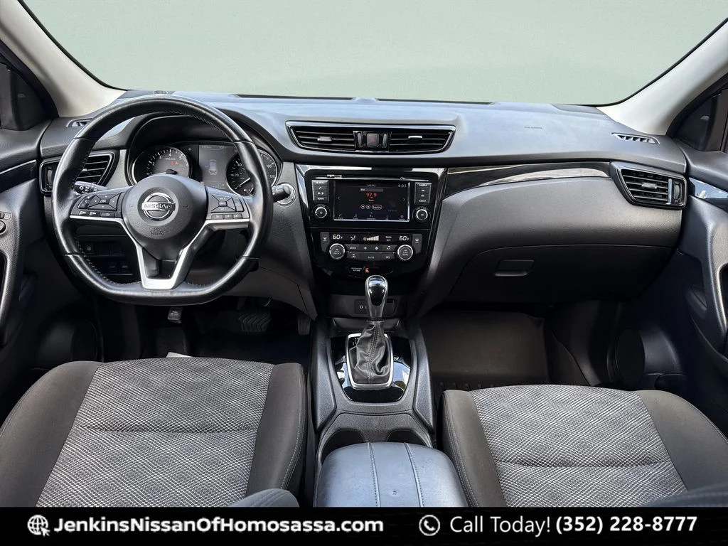 Used 2022 Black Nissan SV image 23