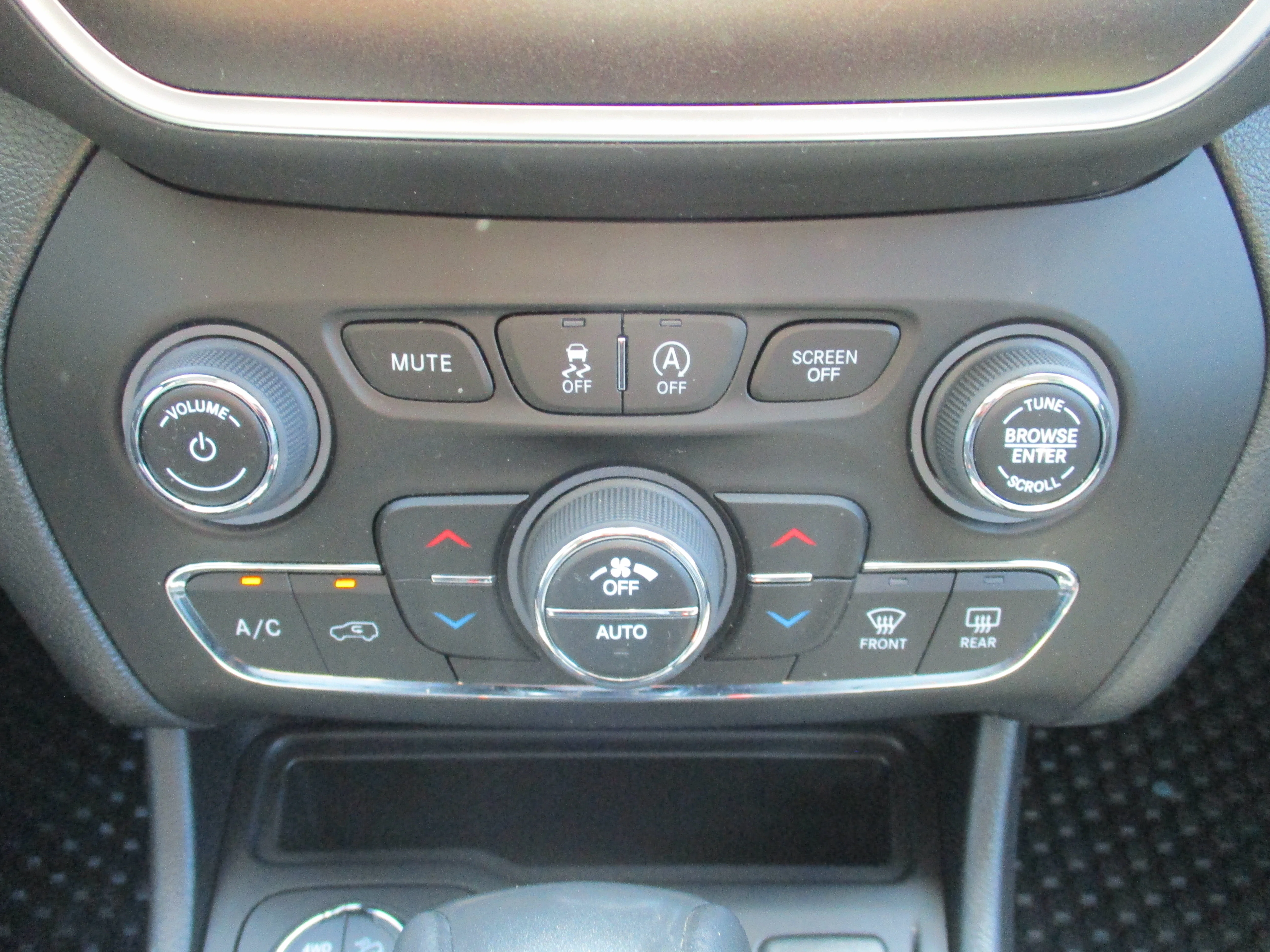 Used 2022 Hydro Blue Pearlcoat Jeep Trailhawk image 18