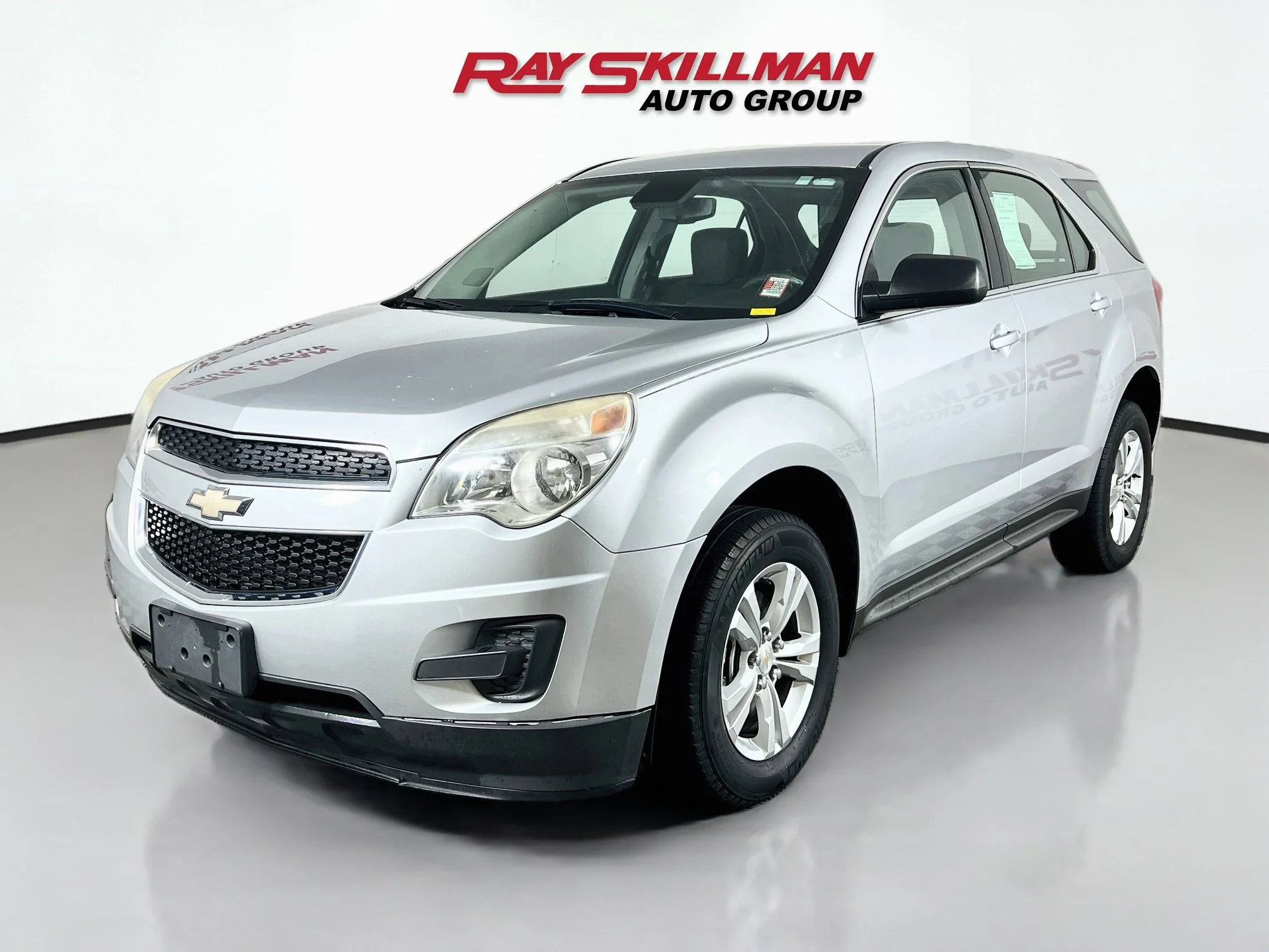 Used 2013 Silver Ice Metallic Chevrolet LS image 3