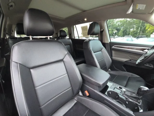 Used 2022  Volkswagen 3.6L V6 SE w/Technology image 20