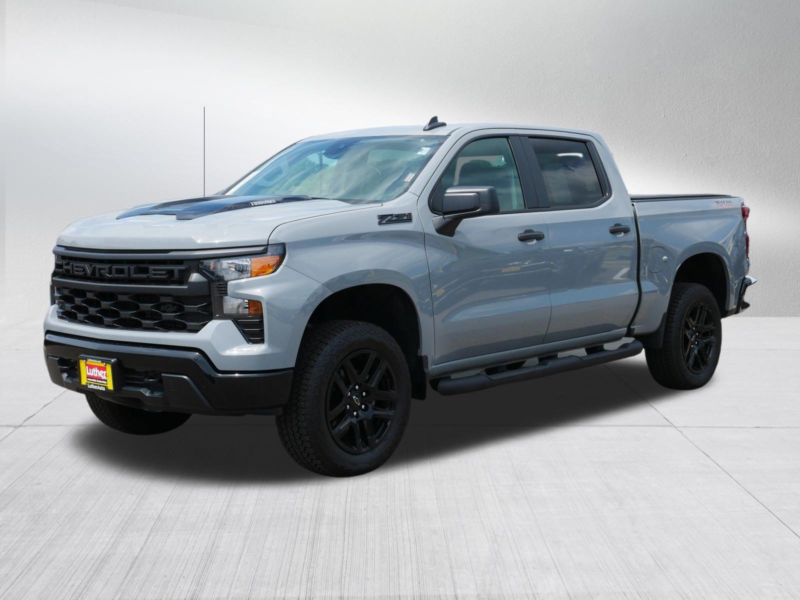 2024 Chevrolet Silverado 1500 Custom - Photo 3