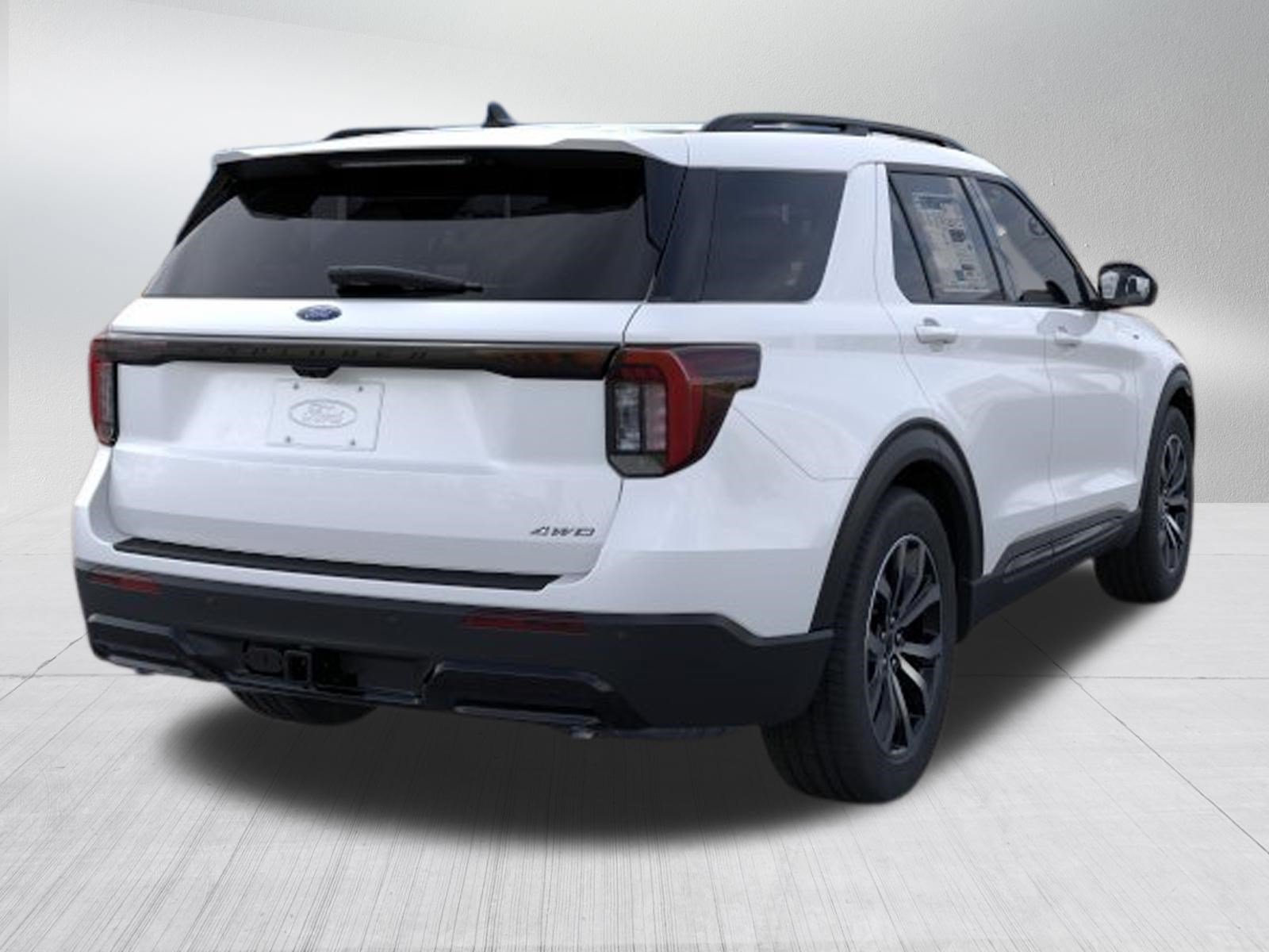 New 2026 Star White Metallic Tri-Coat Ford ST-Line image 8
