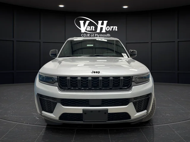New 2026 Silver Zynith Exterior Paint Jeep Altitude image 8
