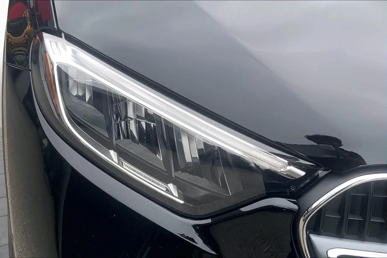 Certified Used 2025 Black Mercedes-Benz GLC 300 image 26