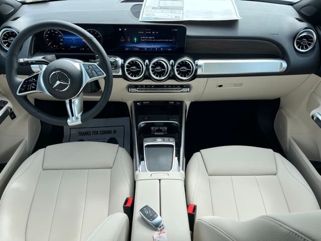 New 2026 Polar White Mercedes-Benz GLB 250 image 9
