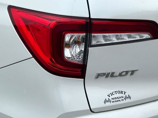 Used 2019  Honda EX-L image 11