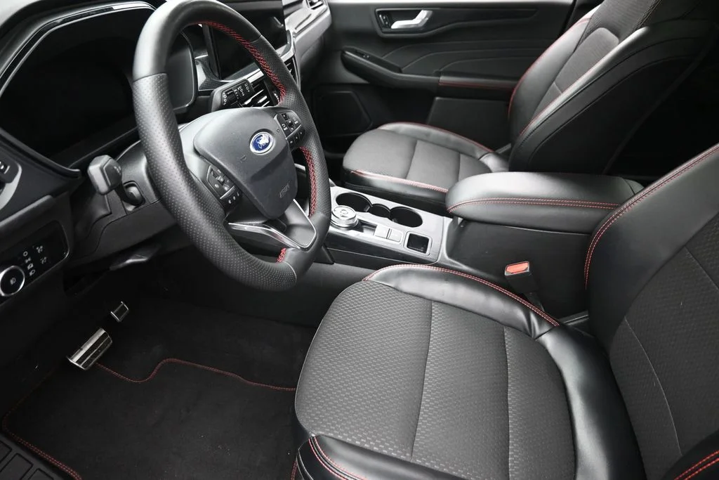 Used 2023 Silver Ford ST-Line Select image 16
