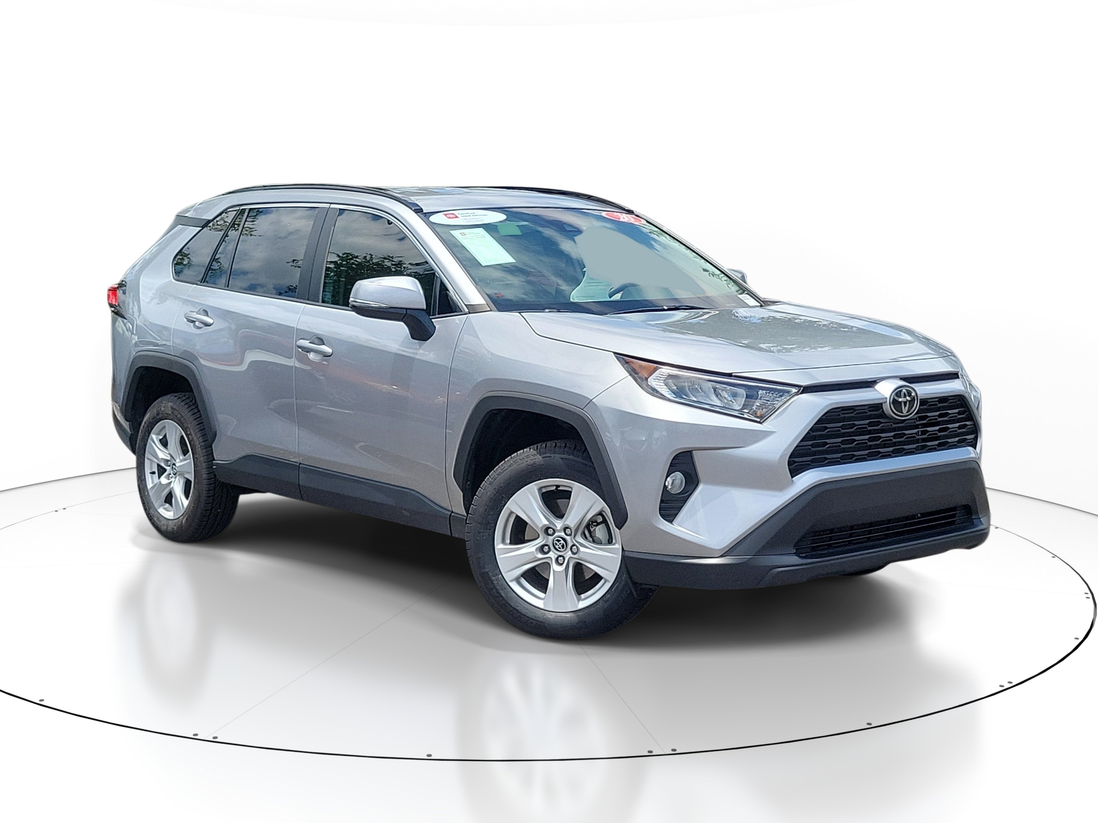 Used 2020 Silver Sky Metallic Toyota XLE image 1