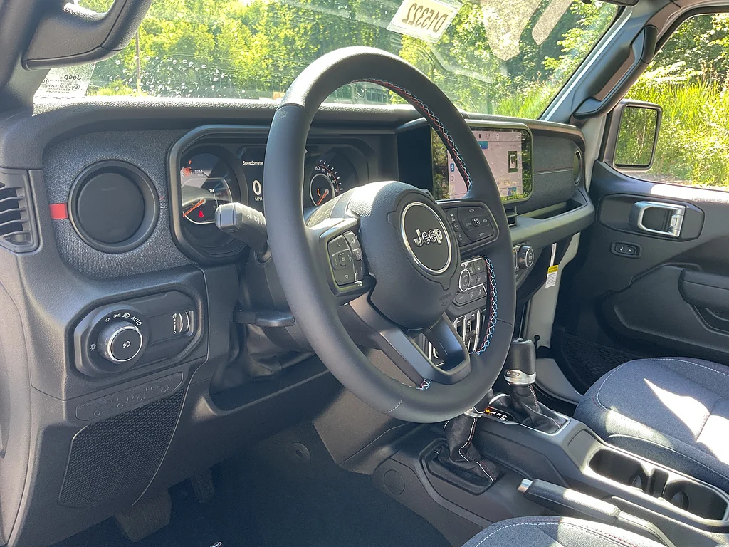New 2026 Bright White Clearcoat Jeep 4-Door Willys 