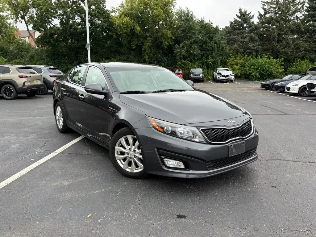 Used 2015 Gray Kia EX image 9