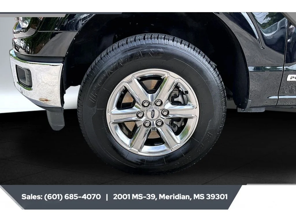 Used 2024 Agate Black Metallic Ford XLT image 7